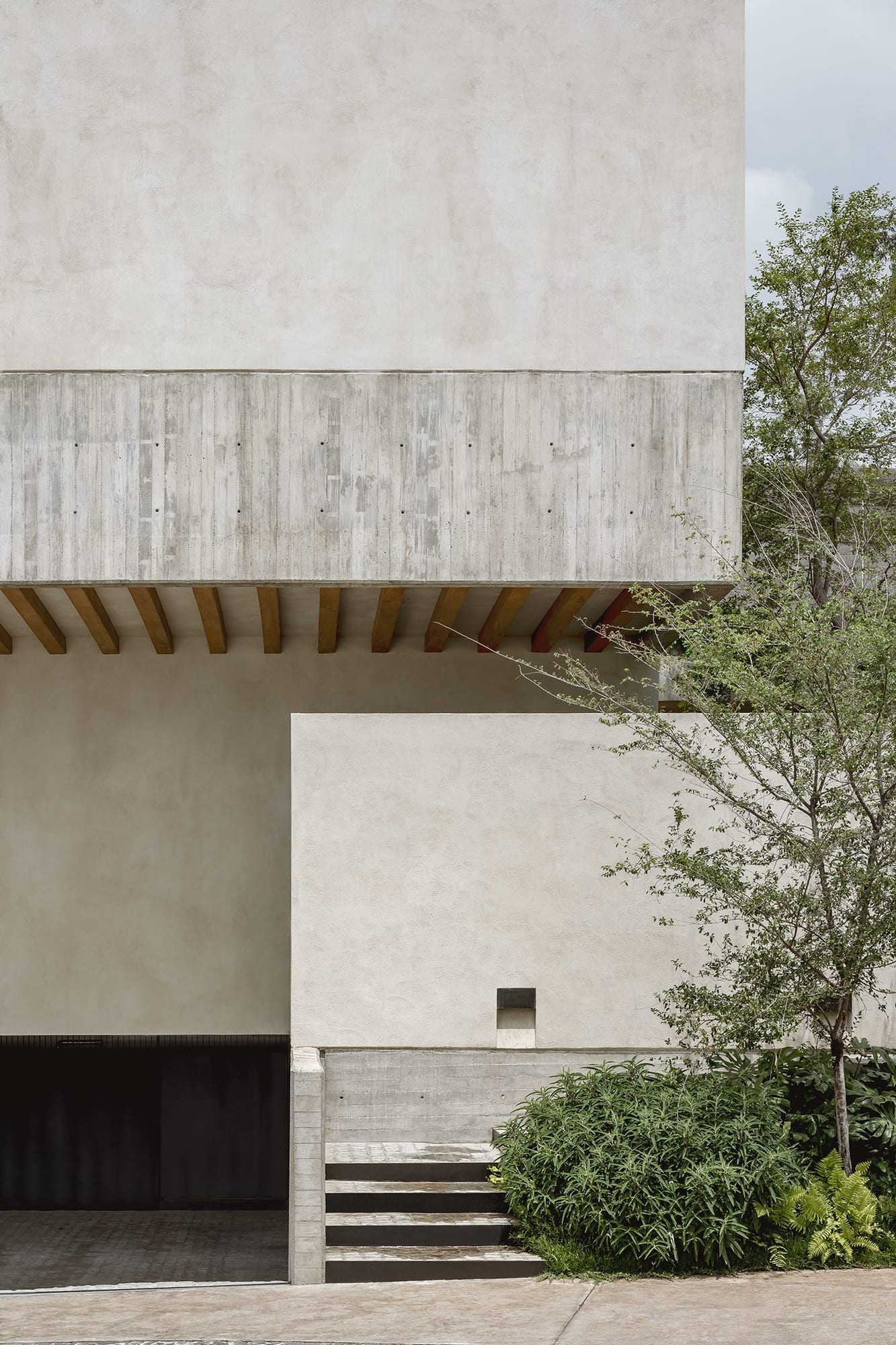 CASA ENTRELOMAS